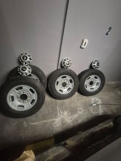 Original 8 lug Silverado 2500 HD