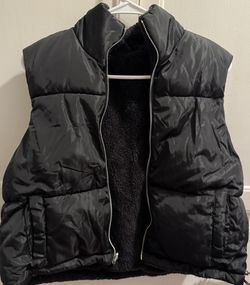 Cropped Double Sided Puffer Vest