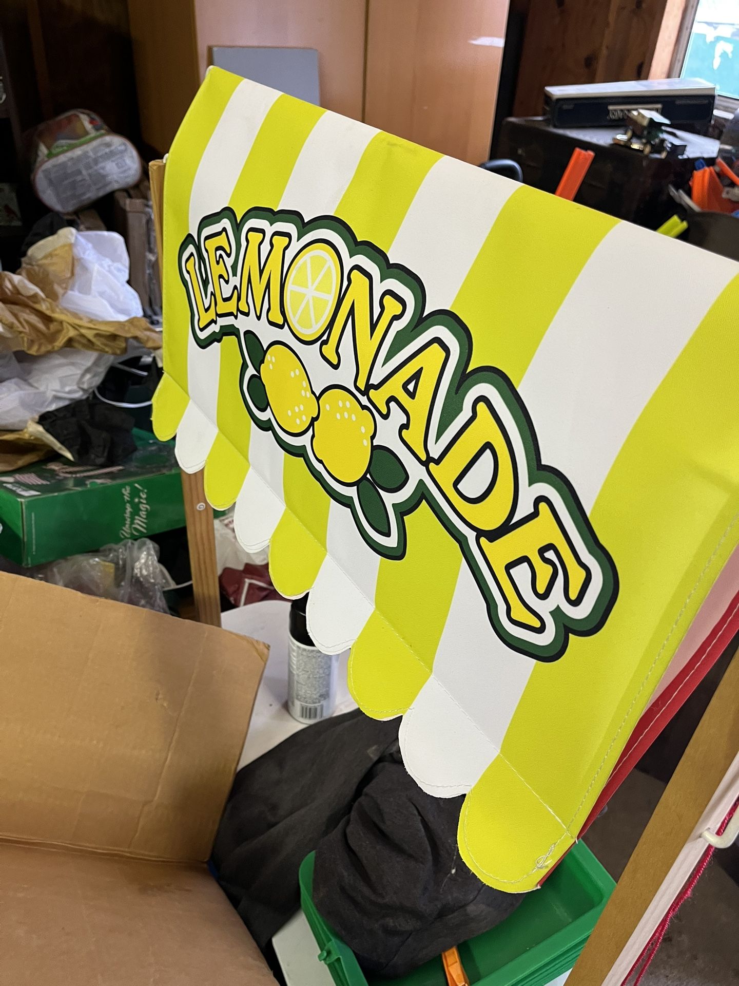 Lemonade/Grocery Stand