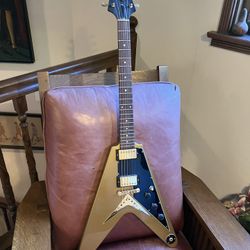1983 Gibson Flying V Custom Reissue – Korina, Gold Finish