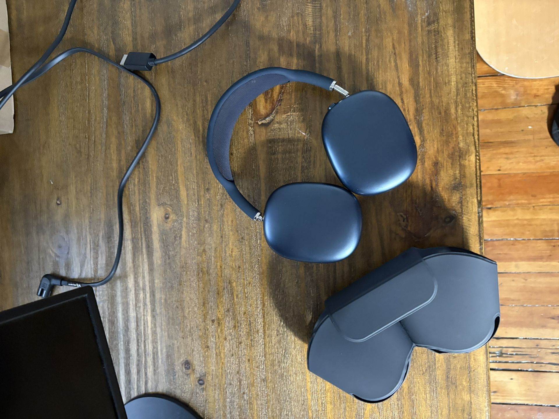 Max headphones