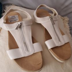 White zipper Sandals