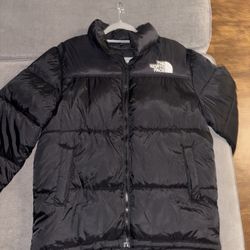 North Face Puffer ‘L’