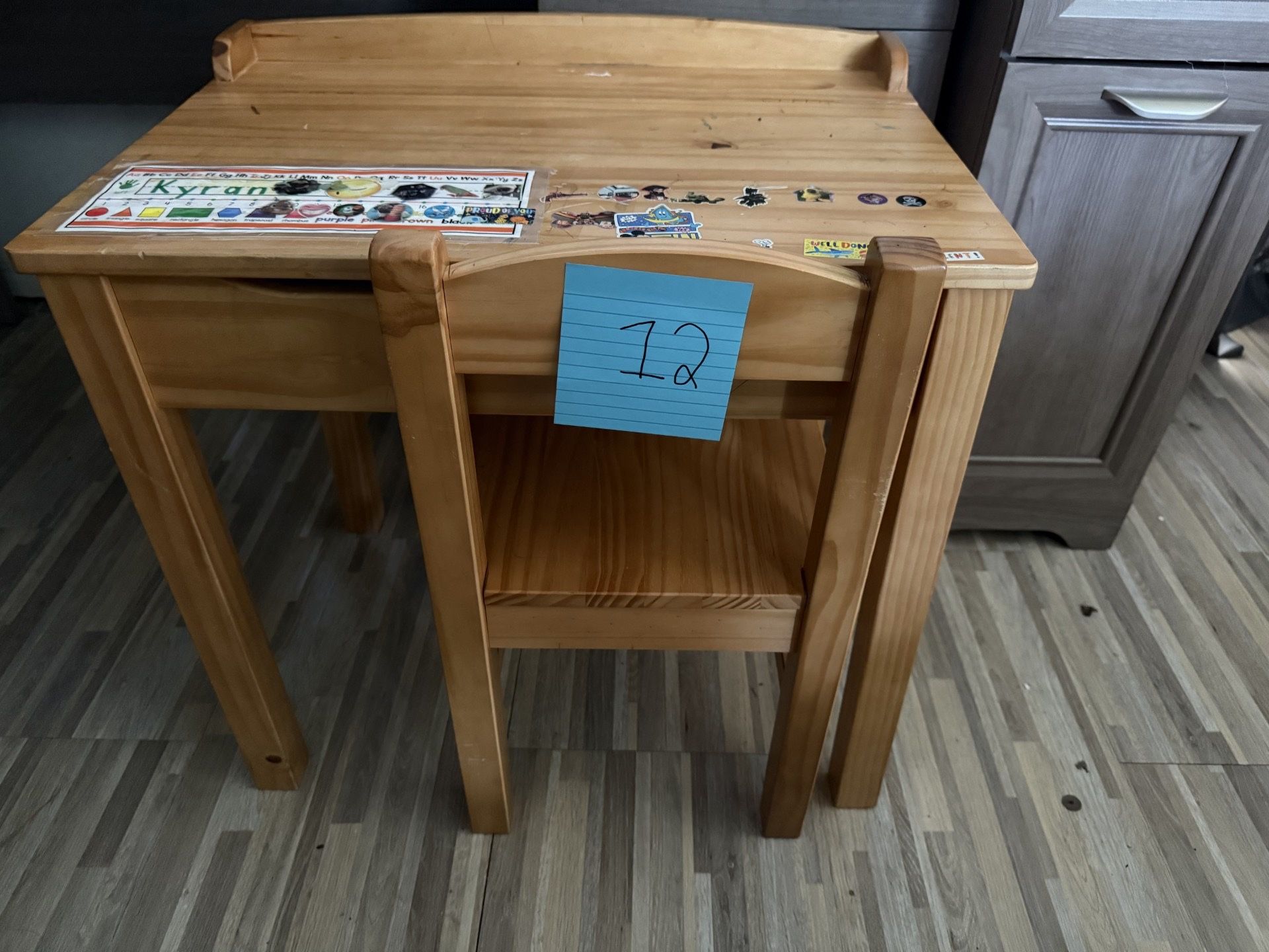 #12 Kid School Desk 