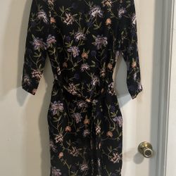 Floral Dress w/ Pockets; Size 4