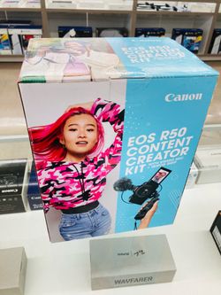 Canon EOS R50 content creator Kit