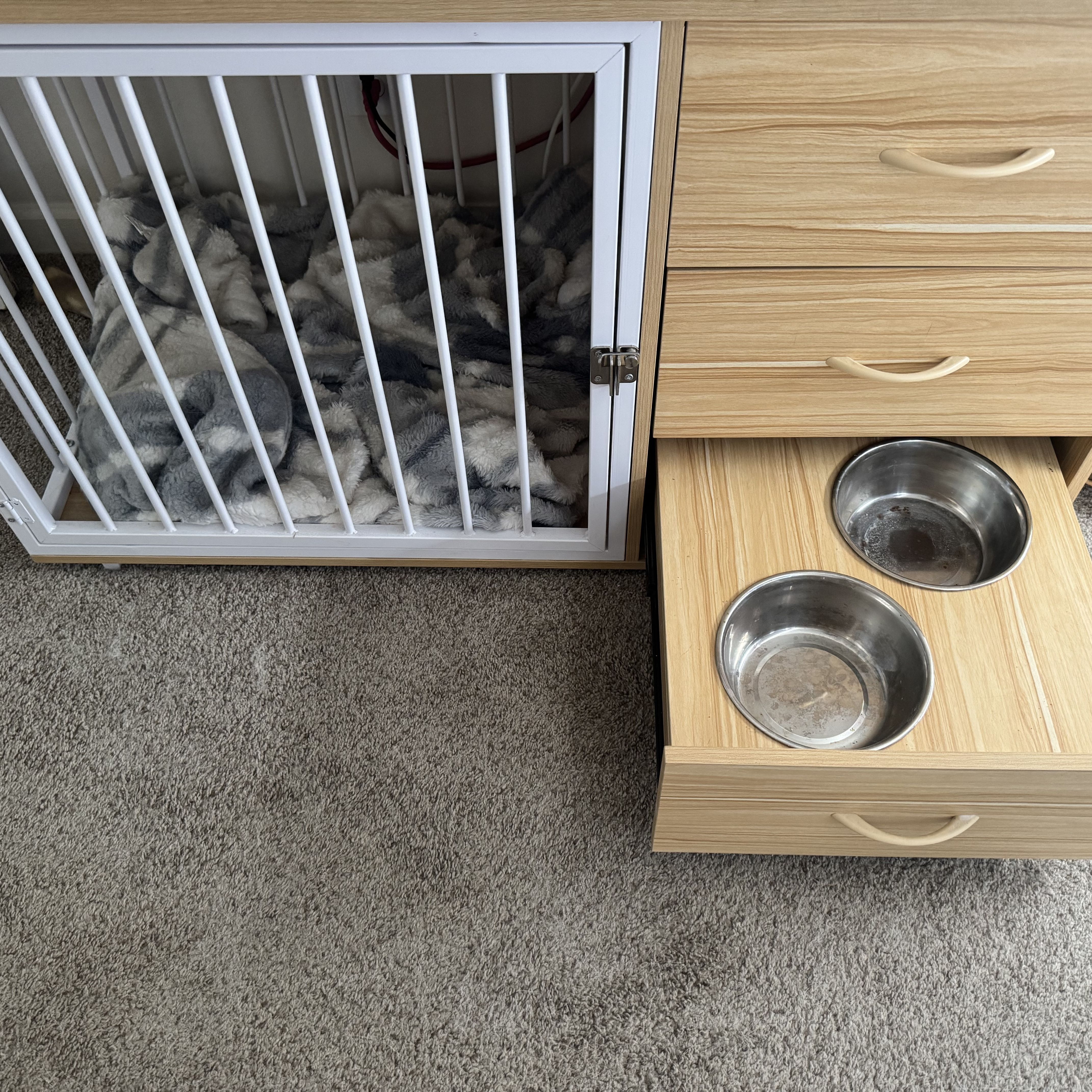 Wooden Pet Kennel with Built-in Feeding Station