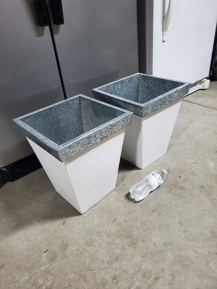 Pots for Artifical Plants ( 2 )