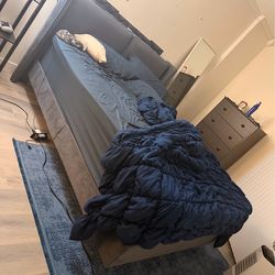 14 inch Queen memory mattress and floating bed frame