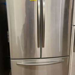 SAMSUNG RF28TSR 28.2 cu. ft. French Door Refrigerator  VNAB