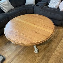 Round Oak Coffee Table*  ✨ Heavy Duty / Sturdy ✨