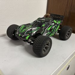 TRAXXAS RUSTLER 4x4 VXL Brushless 3S Crazy Fast!