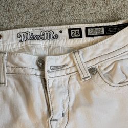 Miss Me Size 28