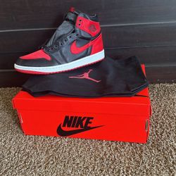 Air Jordan 1 Retro High  OG SATIN
