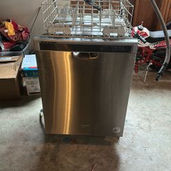 Whirlpool Dishwasher 