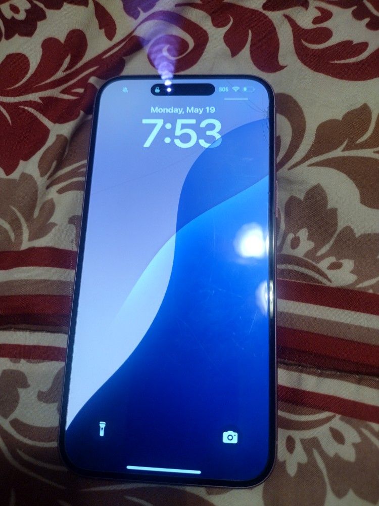 iPhone 16 Plus