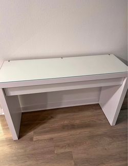 IKEA MALM Vanity/ofice desk