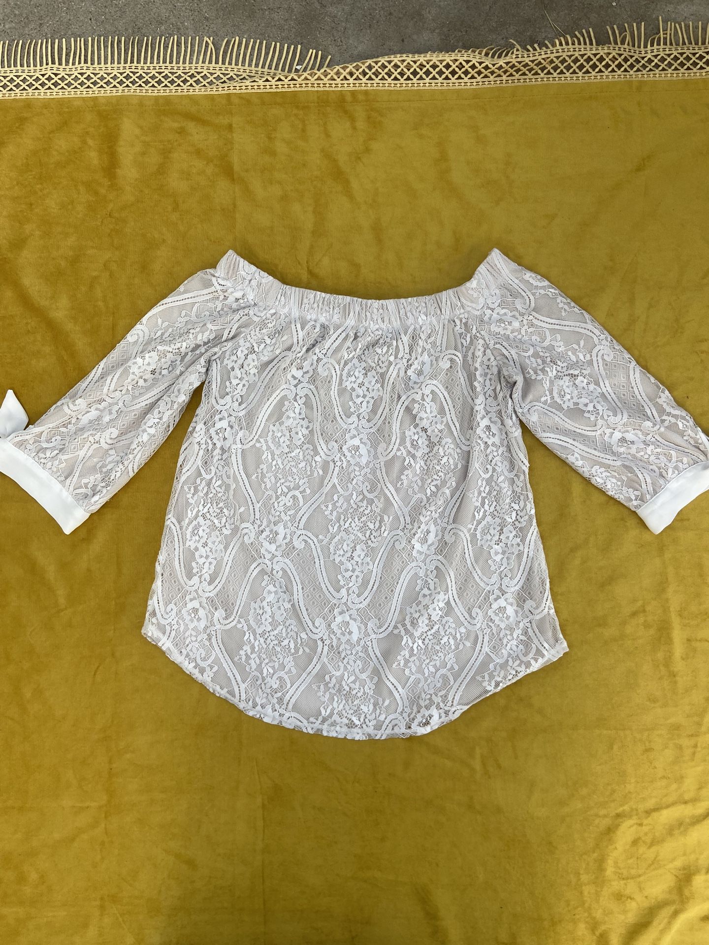 Womens Lace Off The Shoulder Top Size L