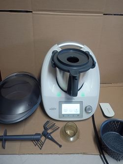 Vorwerk Thermomix TM5 Touchscreen Multipurpose Full-Size Food Processor Cook Key