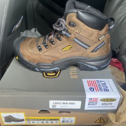Keen Braddock Mid Size 9 EE