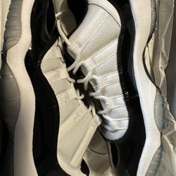 Air Jordan 11 low concords 6y