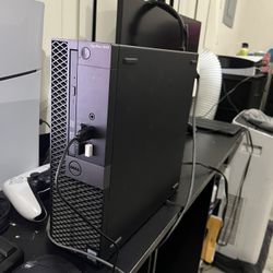 Dell Optiplex 3040 PC w/ Keyboard & Mouse