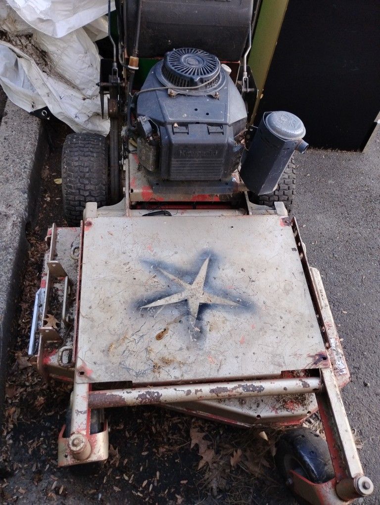 Walk Behind gravely Mower