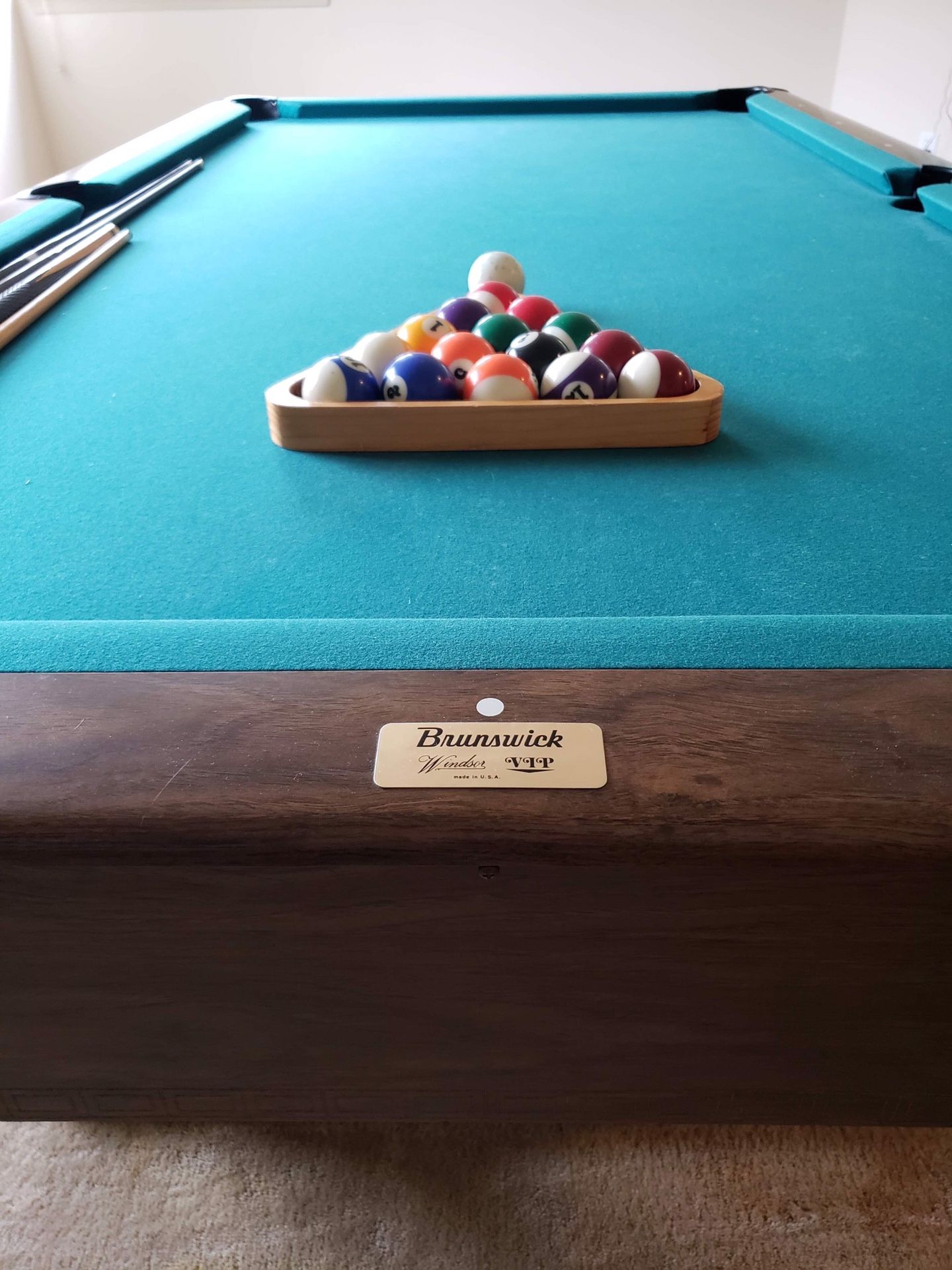 Brunswick Windsor VIP 8ft. Pool Table for Sale in Kent, WA OfferUp