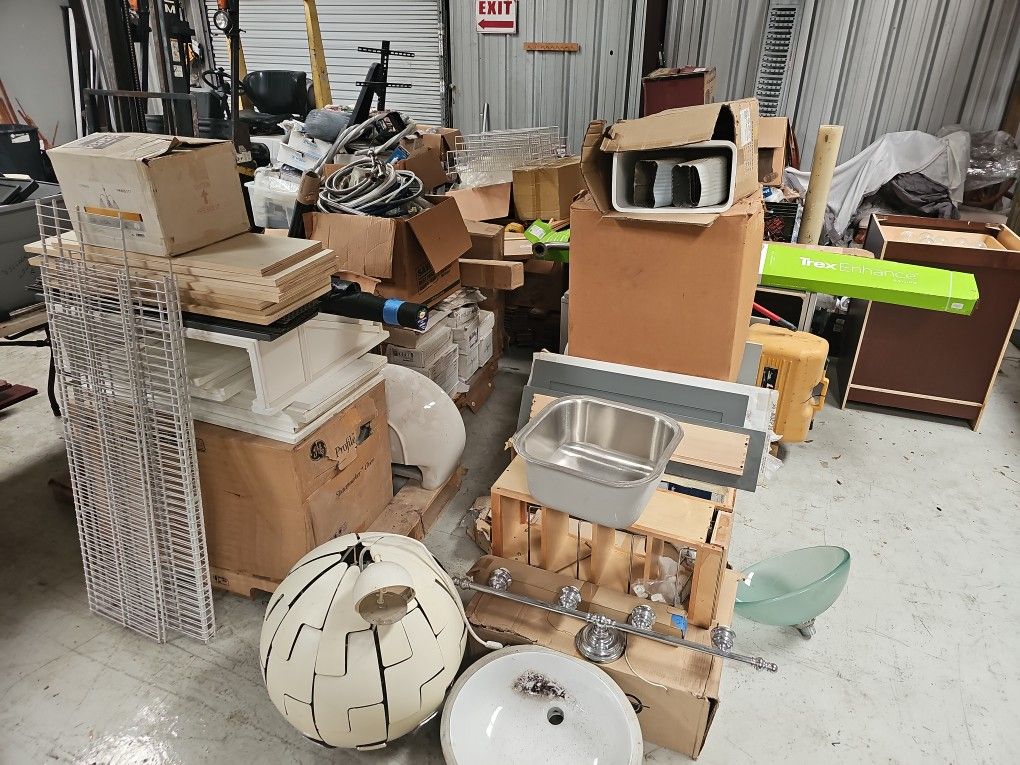 FREE BUILDING MATERIALS TODAY AND FRIDAY