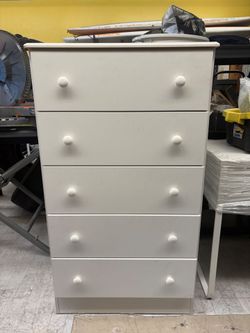 White 5-Drawer Dresser Chest (15×27×47)