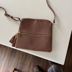 Hands-free ladies bag new without tags