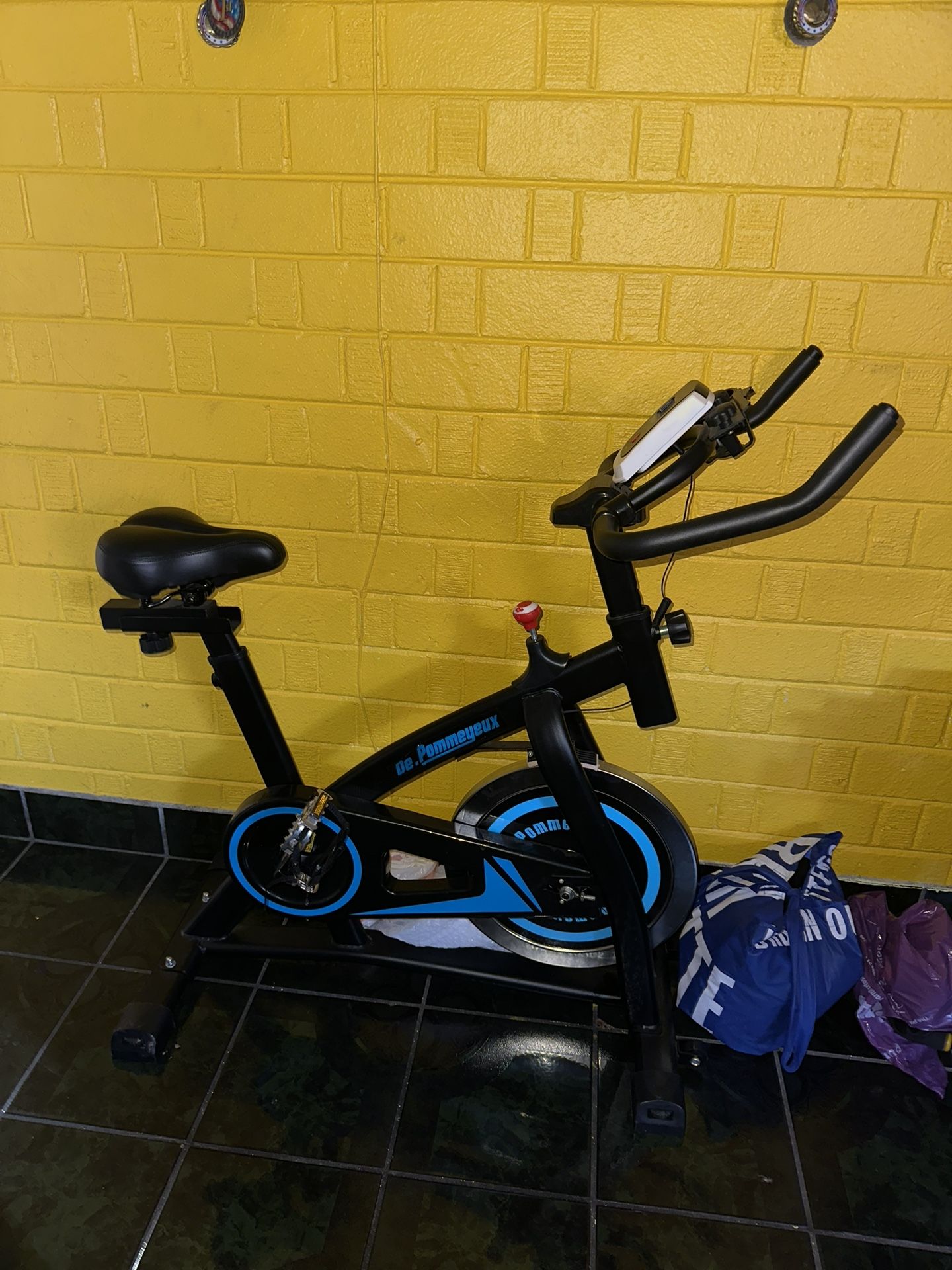 Pommeyeux Exercise Bike