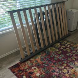 Twin Frame Bed 