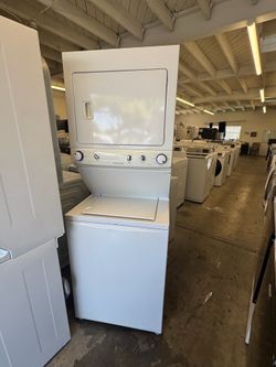 Used Frigidaire Stackable Washed And Gas Dryer  27in Wide