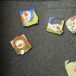Enamel Pins 