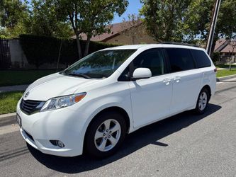 2011 Toyota Sienna