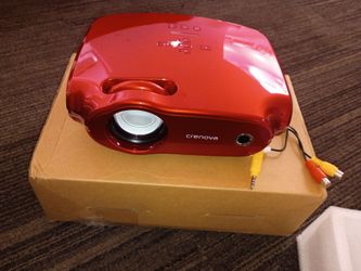 Crenova mini projector 📽️