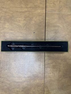 Ollivanders Harry Potter Hazel 9 Wand