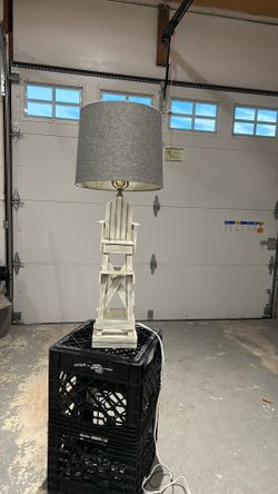 LAMP NIGHTSTAND/Hallway Lifeguard stand lamp