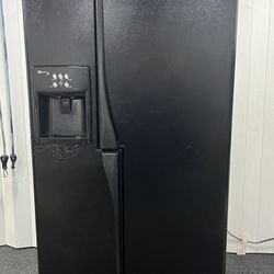 Black Maytag Double Door Refrigerator/Freezer