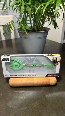 Disney Star Wars Collectible Key Pin