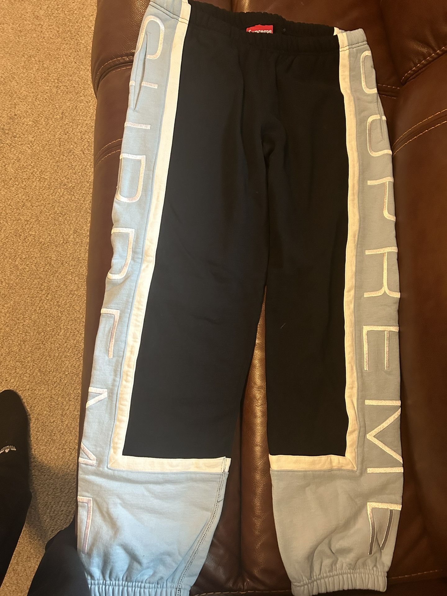Supreme Sweatpants - M