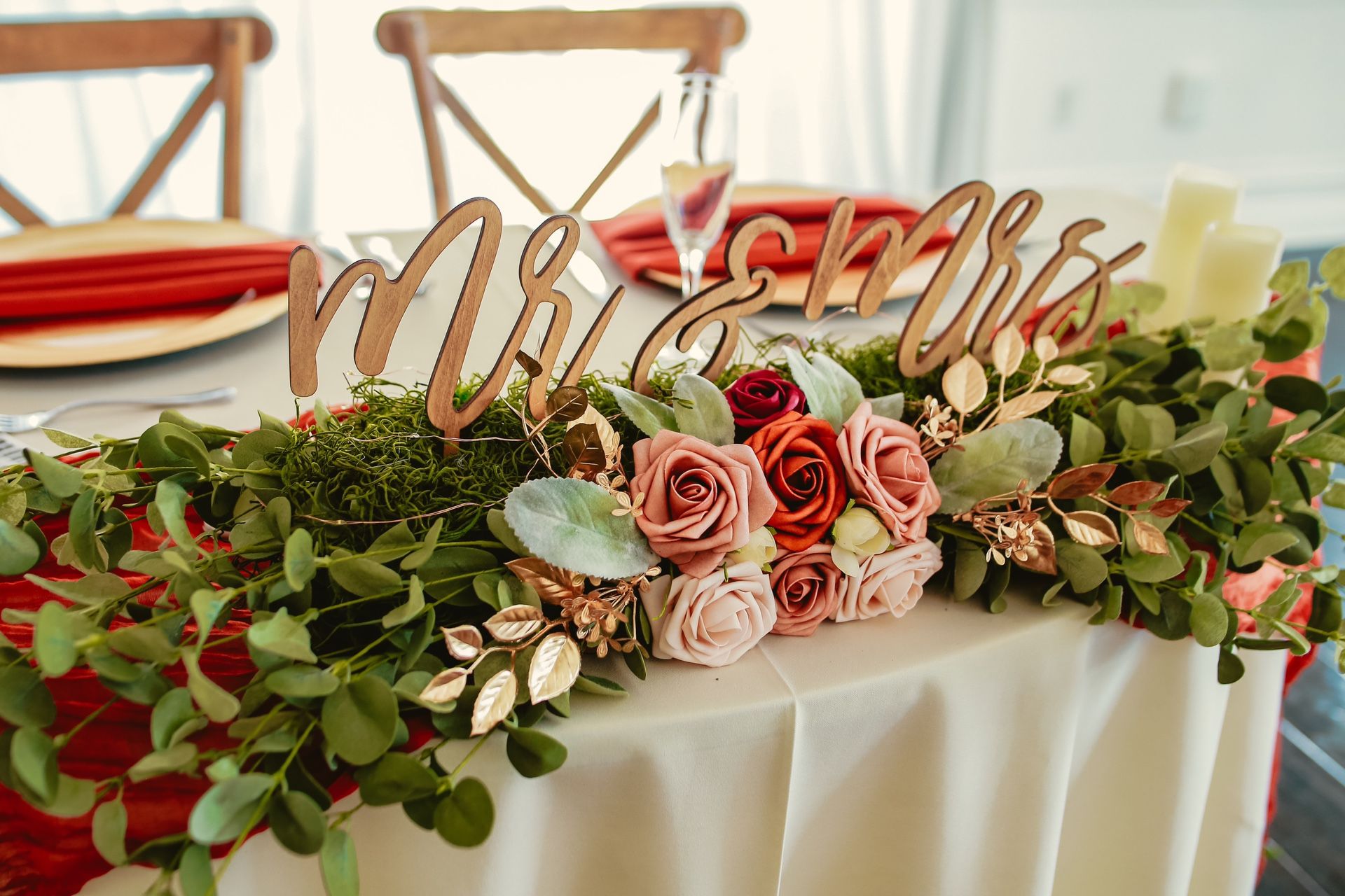 Rustic Wedding Mr & Mrs Sign