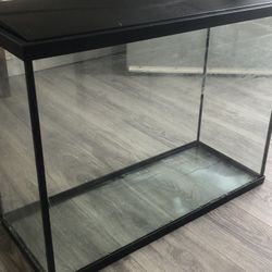 40 Gallons Aquarium