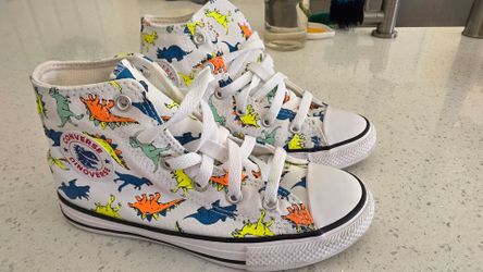 Converse (Dinoverse) size 13.5