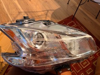 2009-2014 Nissan Maxima SV Halogen Headlight Passenger Side