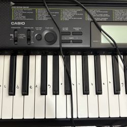 Casio Electric Keyboard/Piano