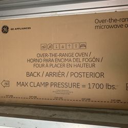 Brand New Under The cabinet Ge Microwave