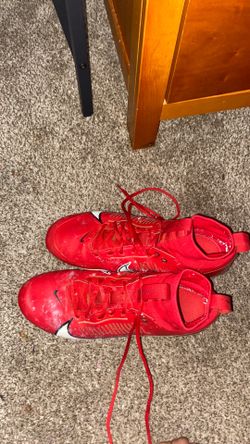 Football cleats