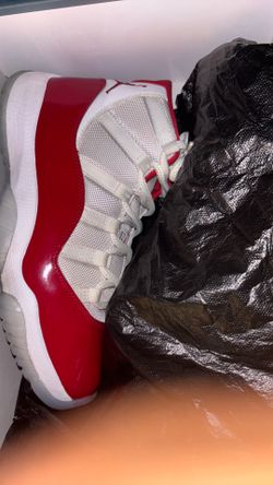 Jordan 11 cherry